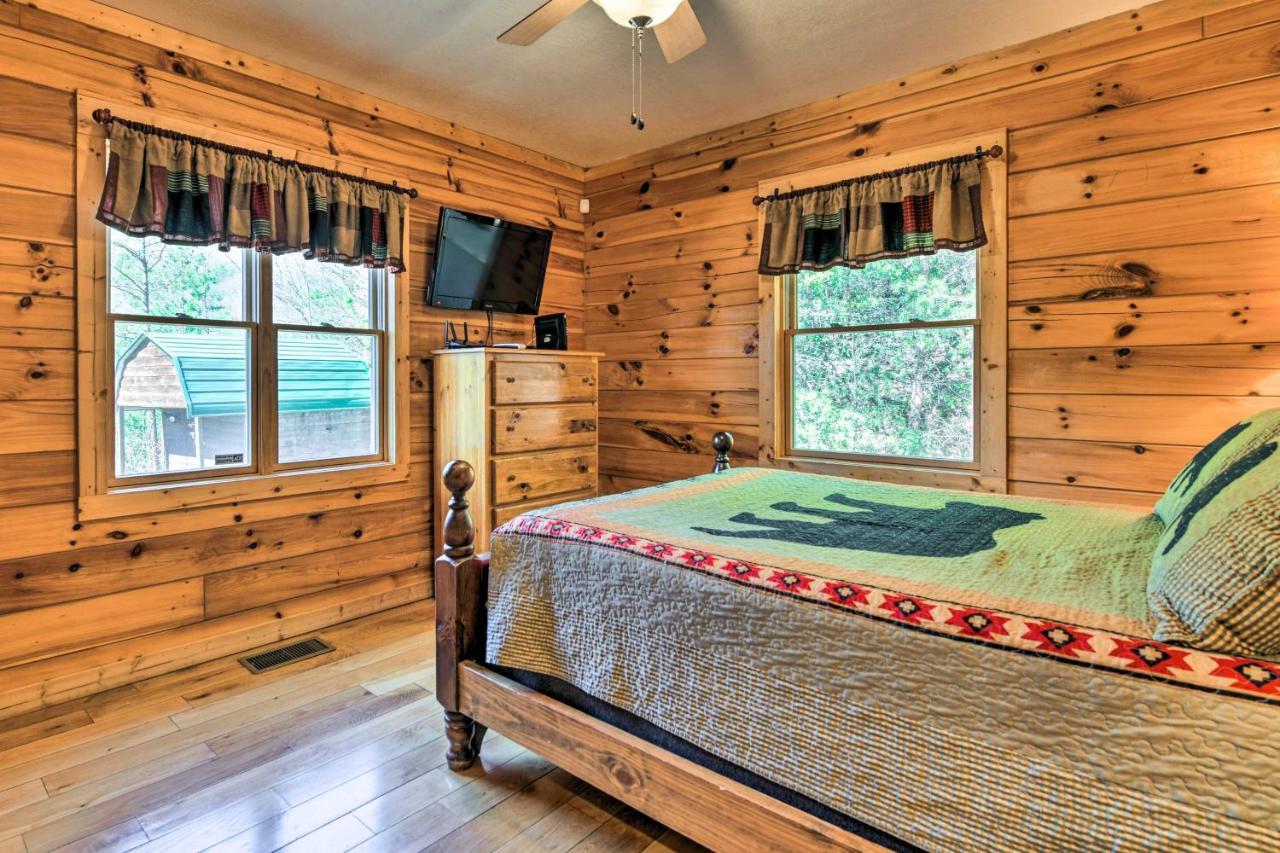 Bryson City Cabin Rental With Views And Hot Tub Экстерьер фото